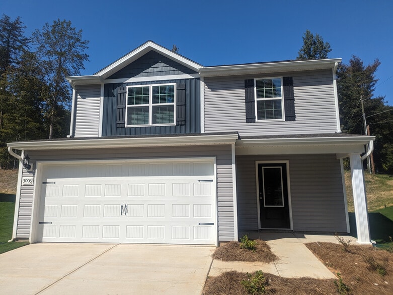 Building Photo - Room in Single Family Home on Trailblazer St