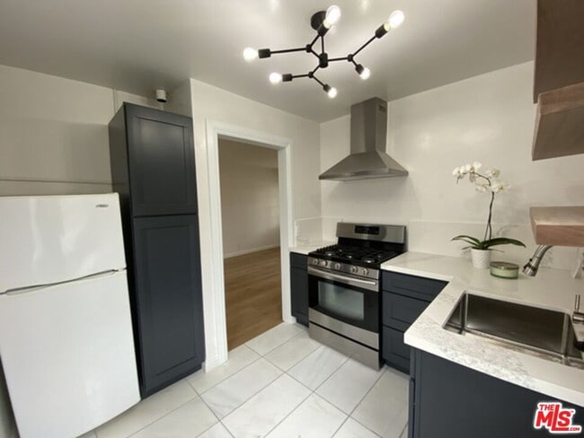 Building Photo - 5420 Alvern Cir