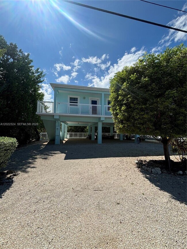 Building Photo - 102 Venetian Dr