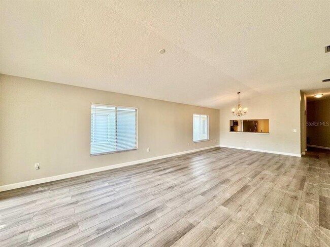 Building Photo - 18112 Canal Pointe St
