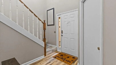 Building Photo - Charming 2-Bedroom, 2.5-Bathroom Townhome with Community Pool! Available TODAY!