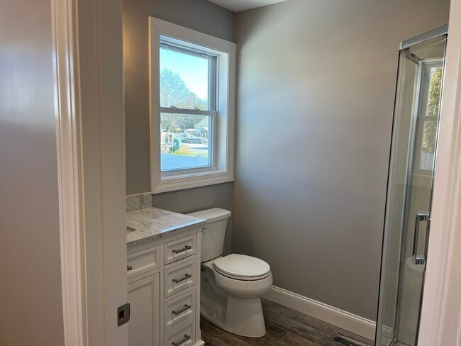 Building Photo - 14 Cherry Rd