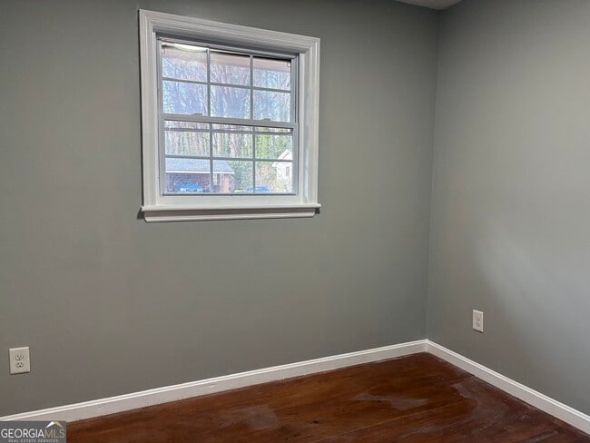 Building Photo - 979 Cone Rd