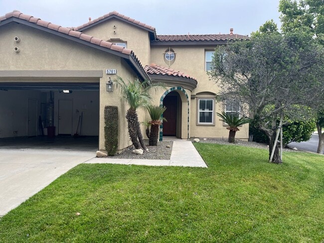 Building Photo - Beautiful Corner lot home in gated community.