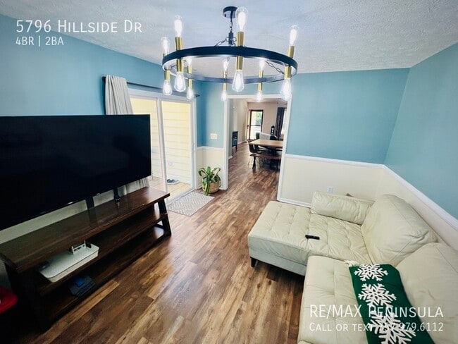 Building Photo - 5796 Hillside Dr