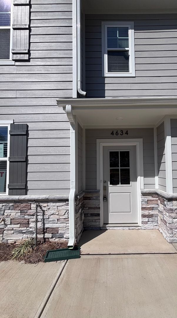 Building Photo - Brand new three-bedroom, 2.5-bath townhome **** Move in Special One months free Rent****