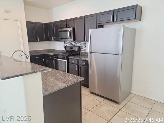 Building Photo - LOCATED JUST MINUTES FROM NELLIS AFB IN GU...