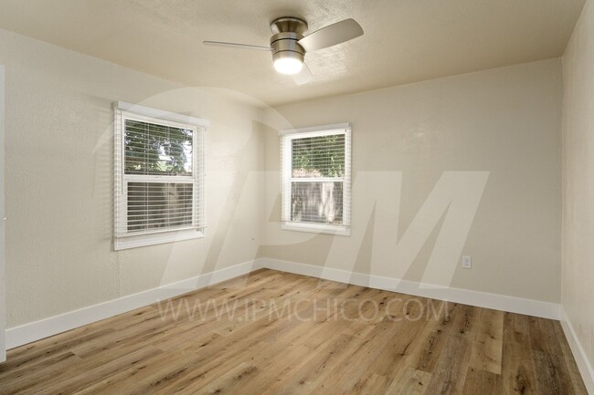 Building Photo - 3-Bed, 1-Bath