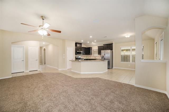 Building Photo - 2104 Lake Pine Dr