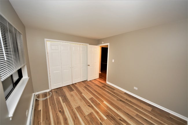 Building Photo - 319 Bluff Ave