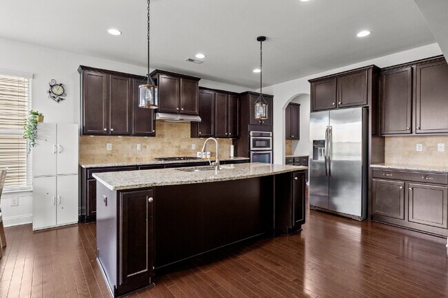 Building Photo - 308 Jude Ln