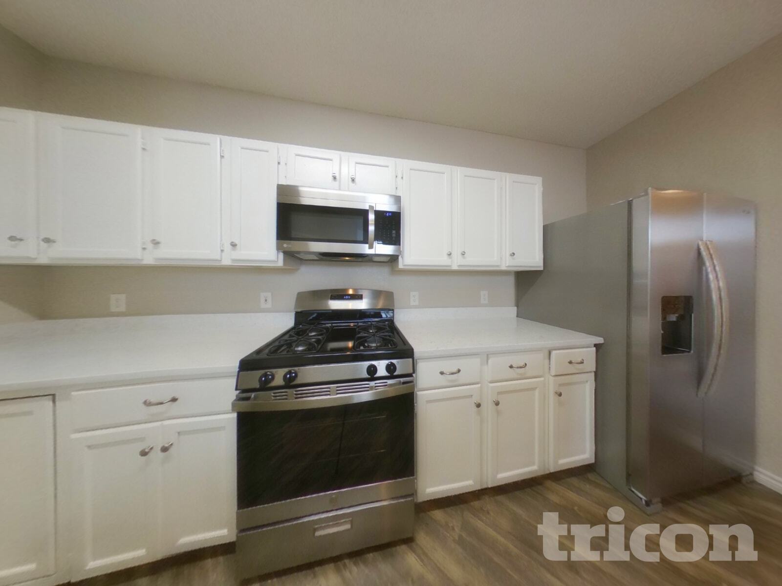 Building Photo - 1233 Clear Creek Dr