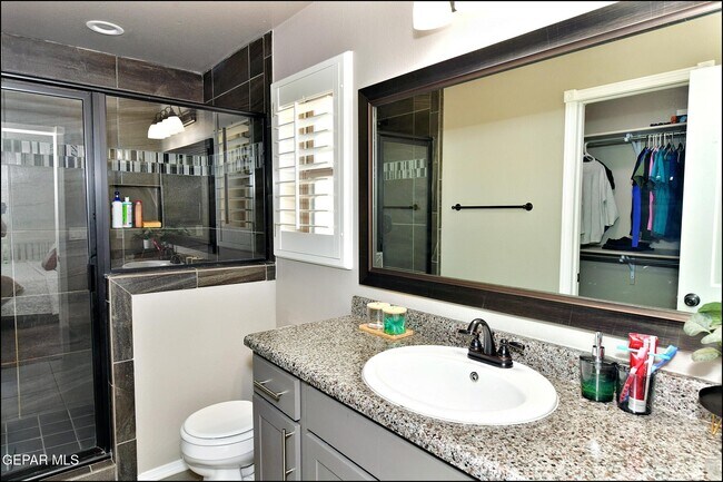 Building Photo - 224 Glenlivet Way