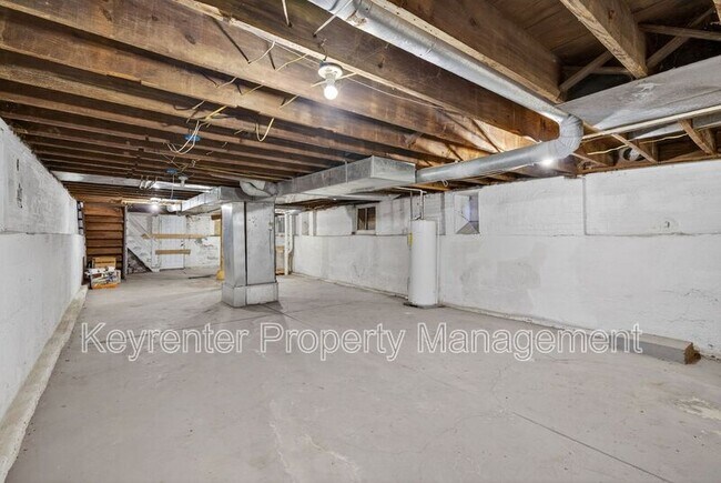 Building Photo - 3166 California Ave