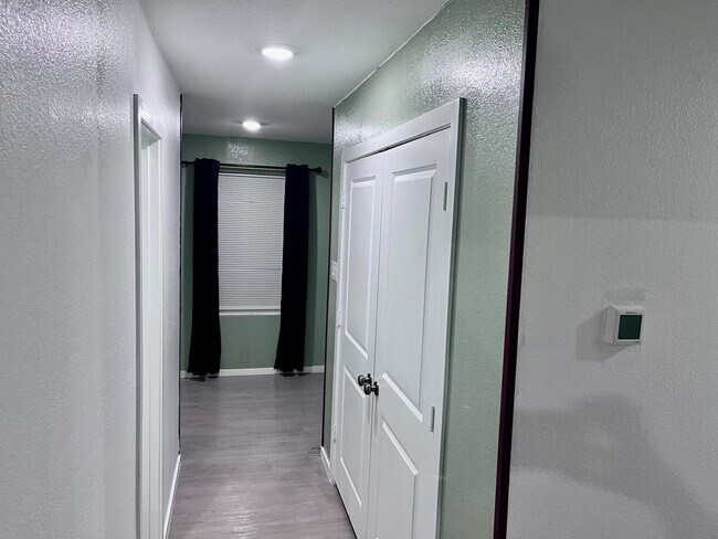 Building Photo - 21126 Trivento Dr