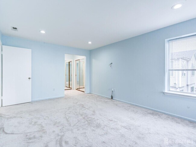 Building Photo - 401 Jesse Way