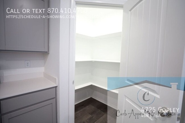 Building Photo - 4725 Copley-