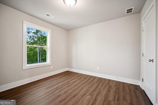 Building Photo - 6405 Crystal Cove Trail