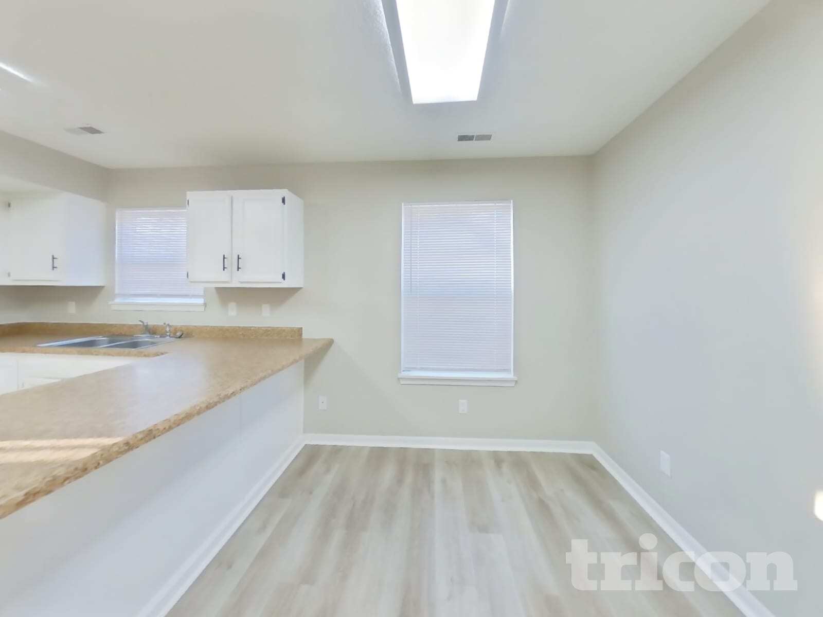 Building Photo - 1411 Blue Brook Way