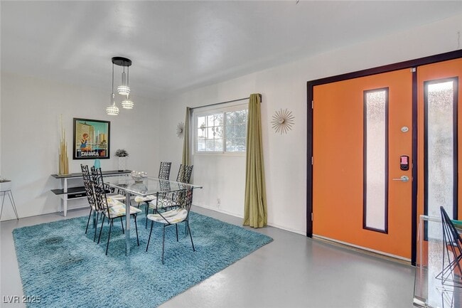 Building Photo - 1558 Aztec Way