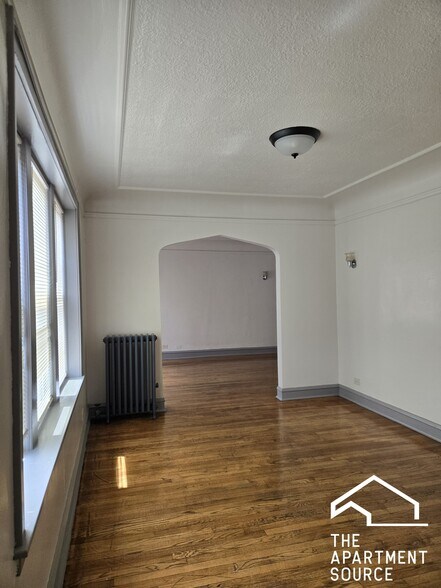 Building Photo - 838 N Massasoit Ave