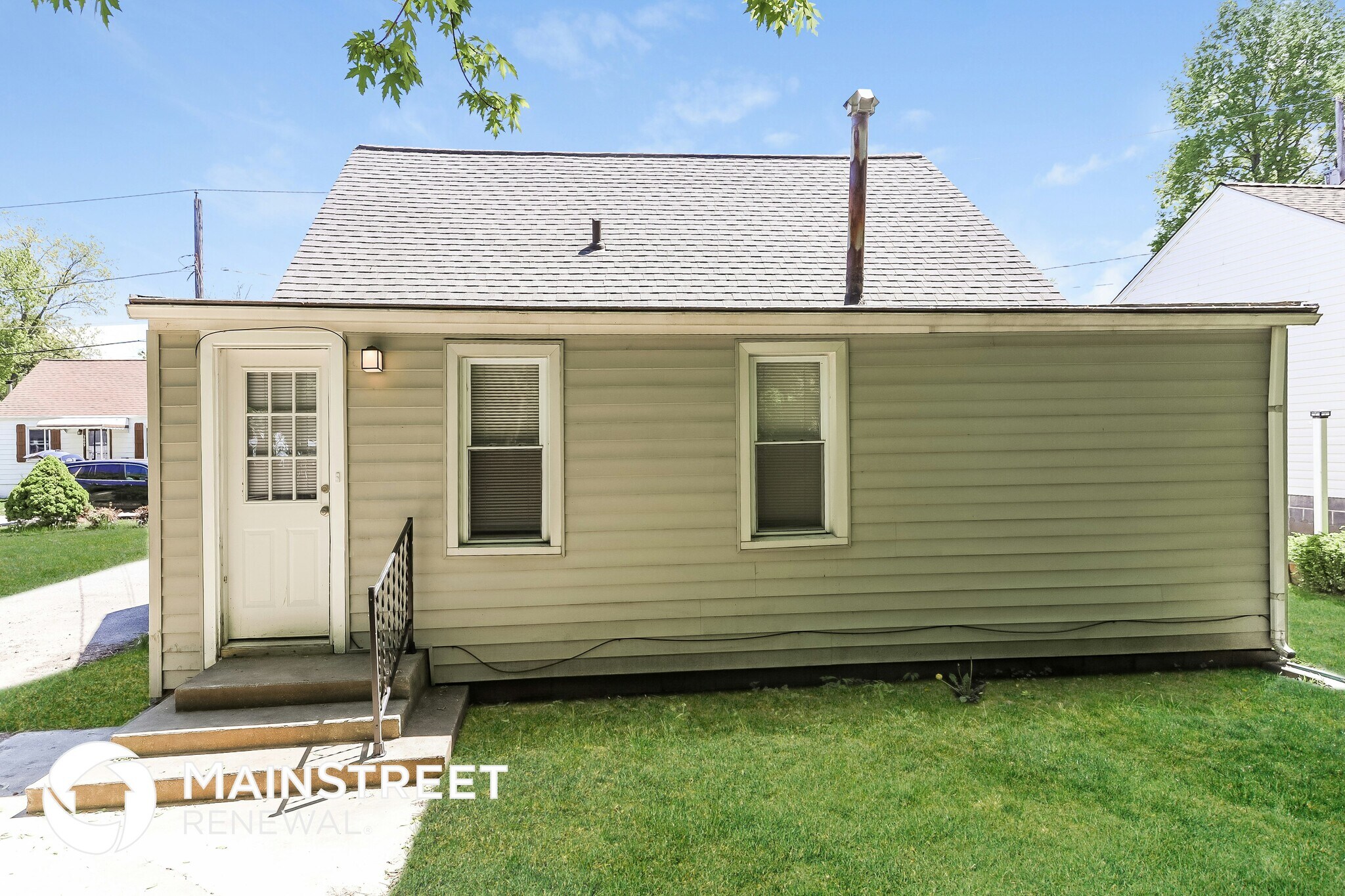 Building Photo - 5618 Davis Dr