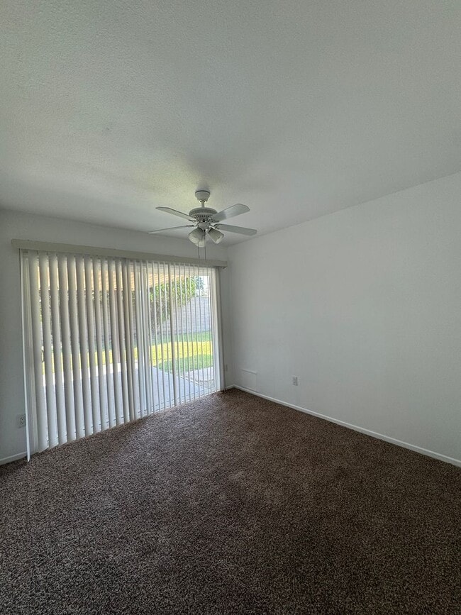 Building Photo - 6512 Cadiz Cir