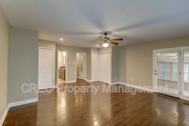 Building Photo - 5639 Flanders Ave