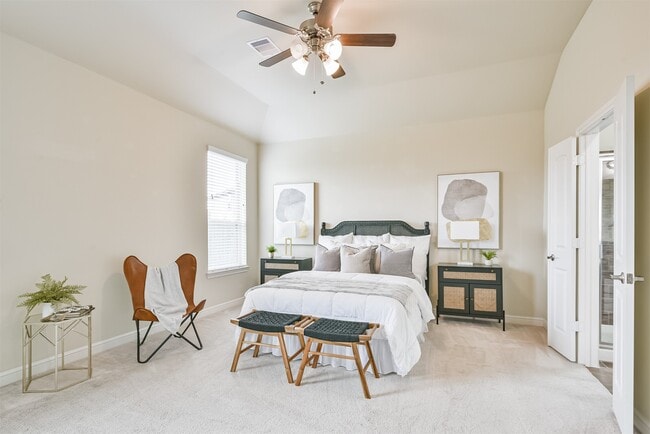 Building Photo - 12617 White Cove Dr