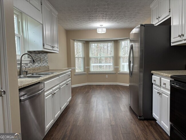 Building Photo - 3410 Camens Ct NE