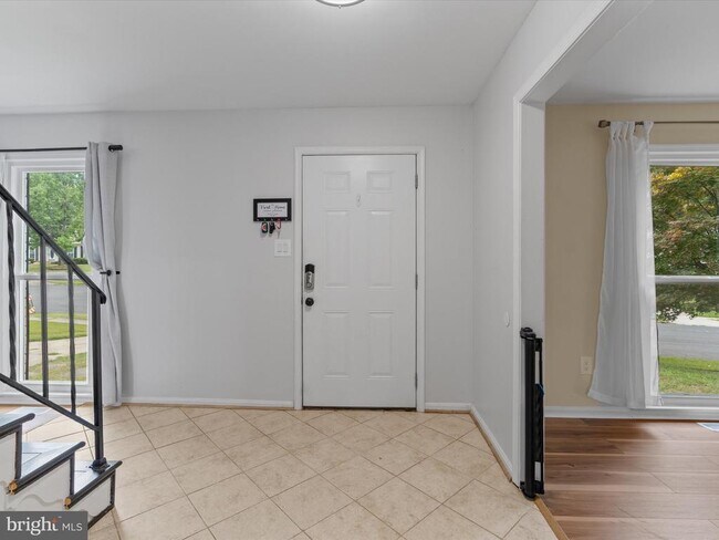 Building Photo - 1001 Archery Dr