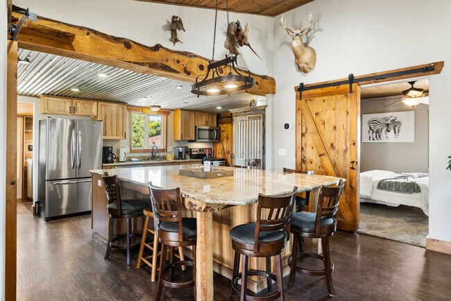 Building Photo - 7625 N Williamson Valley Rd