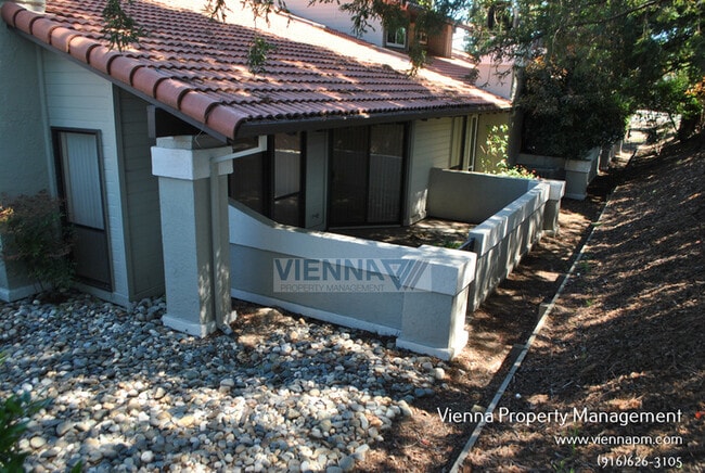 Building Photo - 4710 El Cid Ct
