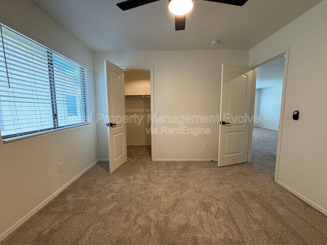Building Photo - 20858 N 90th Ave