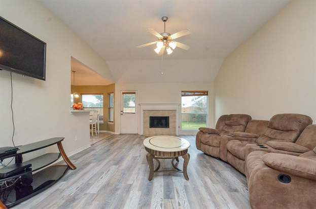 Building Photo - 20203 Goss Hollow Ln