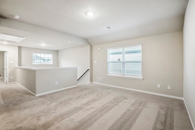 Building Photo - 2421 Shellcracker Dr
