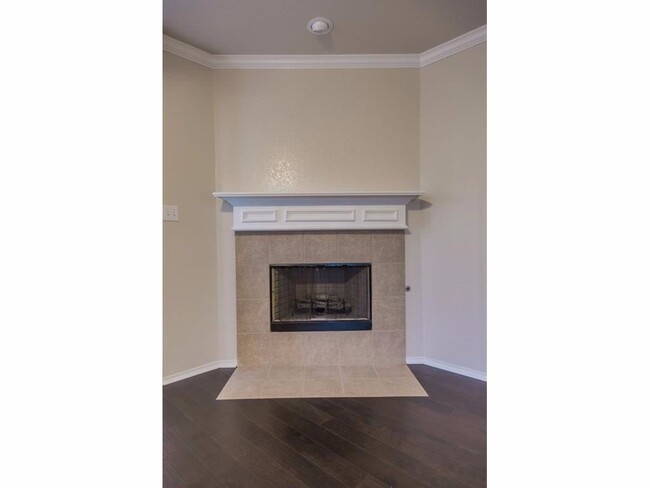 Building Photo - 4 bed 2.5 bath in Brookstone Community!!