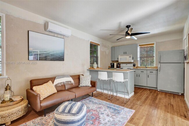 Building Photo - 669 NE 60th St