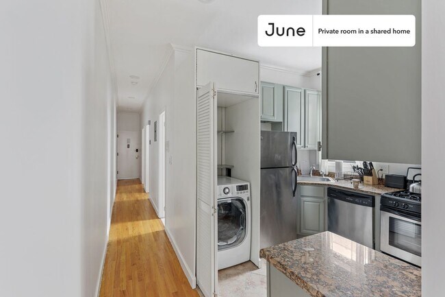 Building Photo - Room in Shared 4 bed/1 bath home in Hamilton Heights