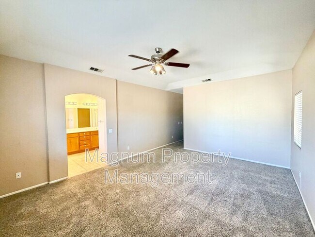 Building Photo - 37961 Veranda Way