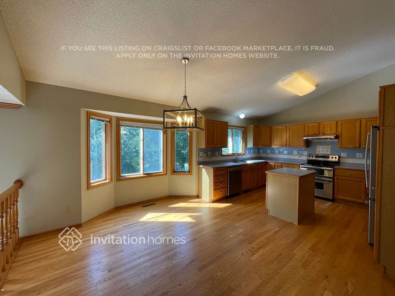 Building Photo - 13470 Dellwood Way