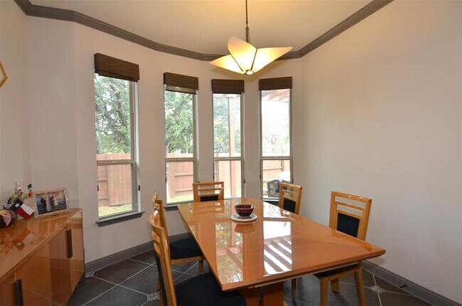 Building Photo - 12812 Black Hills Dr