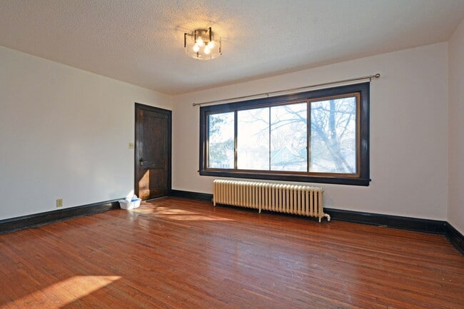 Building Photo - 3024-3024 S 39th Ave