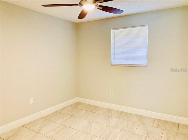 Building Photo - 205 Babson Dr