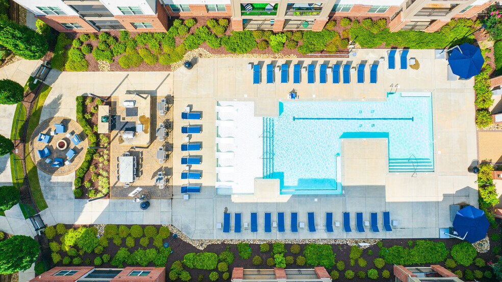 Fountains Matthews apartments — community photo - Fountains Matthews