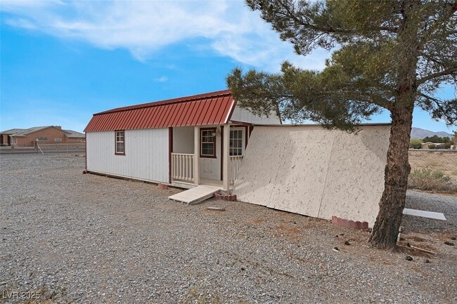 Building Photo - 1800 Red Rock Dr