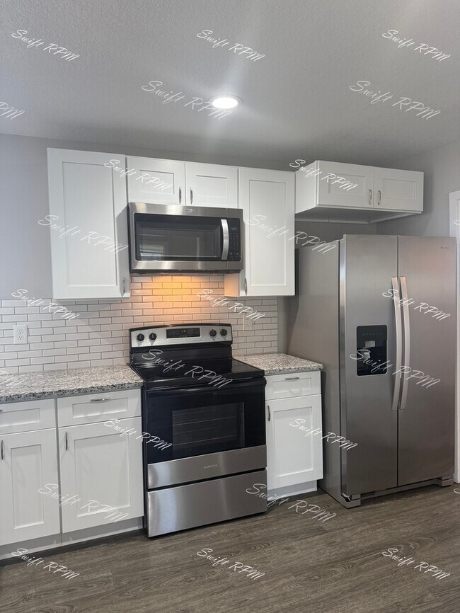 Building Photo - 119 Kickapoo St