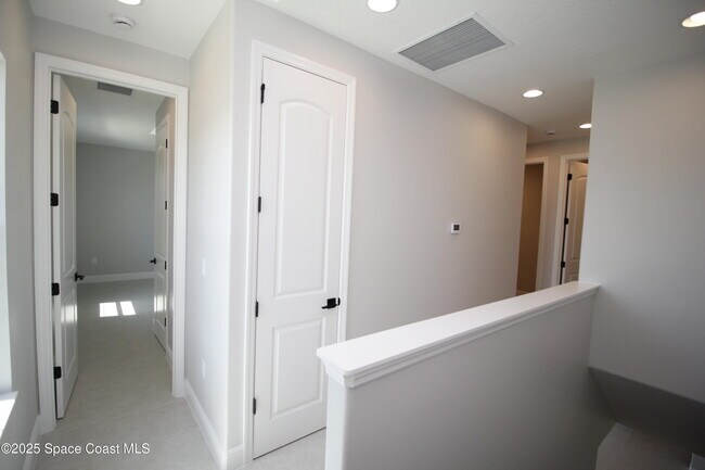 Building Photo - 2485 Musette Aly