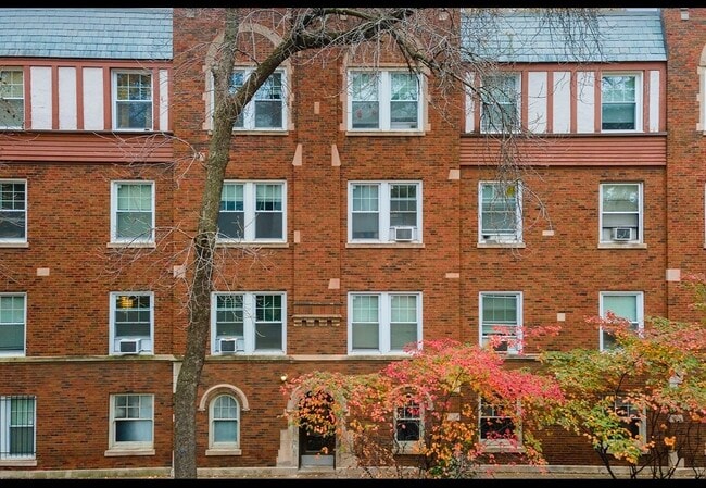 Building Photo - 2151 N Fremont St