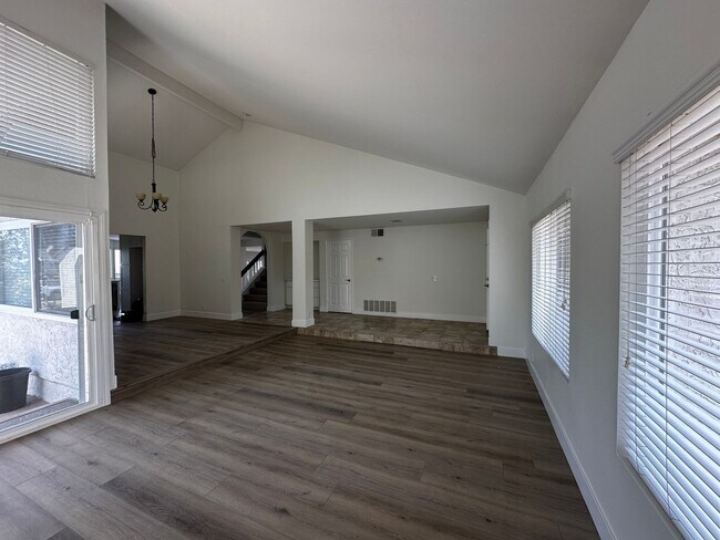 Building Photo - Spacious Home in La Costa with Nice View!!